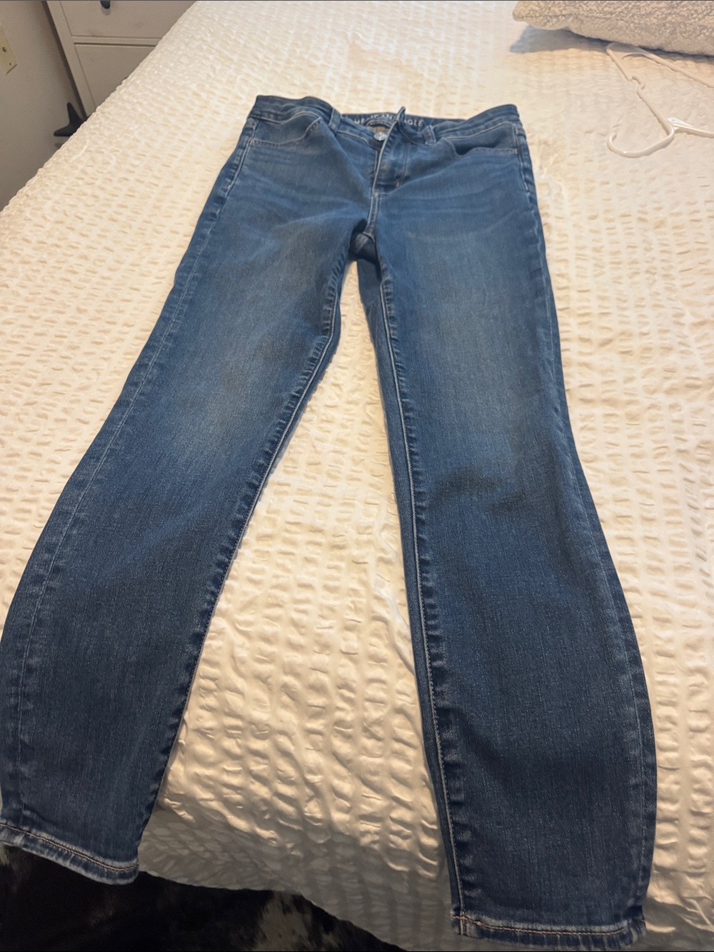 American Eagle Outfitters Women's Skinny Jeans in Medium Blue Wash